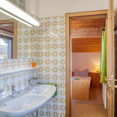Ruhige Partenkirchen 2 Apartamento
